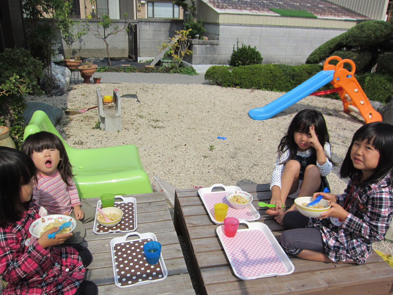 お庭でランチ Juna Diary お庭でランチ Juna Diary