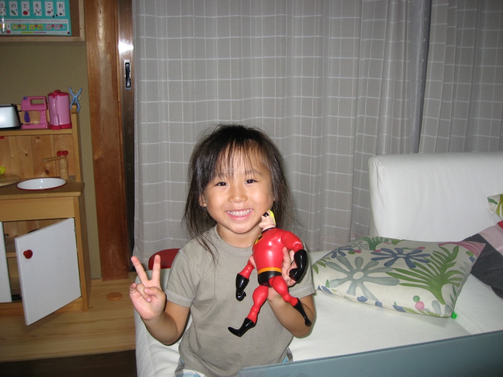 バズライトイヤー 逆立ち Juan Diary