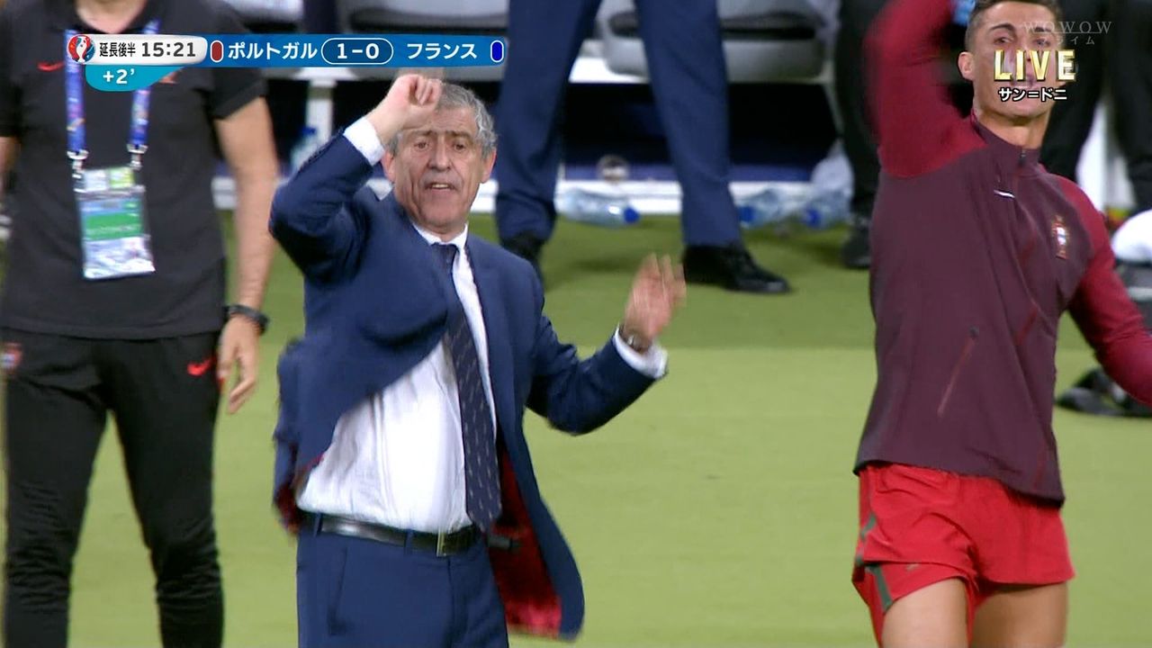 画像 Gif 監督ロナウド爆誕w 負傷交代のクリロナが監督とシンクロしてるwwwwwwwww ガゼッタ蹴球 画像 Gif 監督ロナウド爆誕w 負傷交代のクリロナが監督とシンクロしてるwwwwwwwww ガゼッタ蹴球
