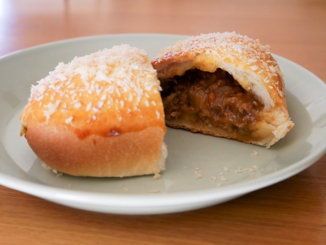 ホームベーカリー生地でパン作り 焼きカレーパンとピロシキ Kana Kitchen