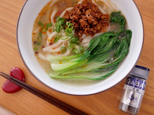 Gaban花椒ホール で坦々うどん Kana Kitchen