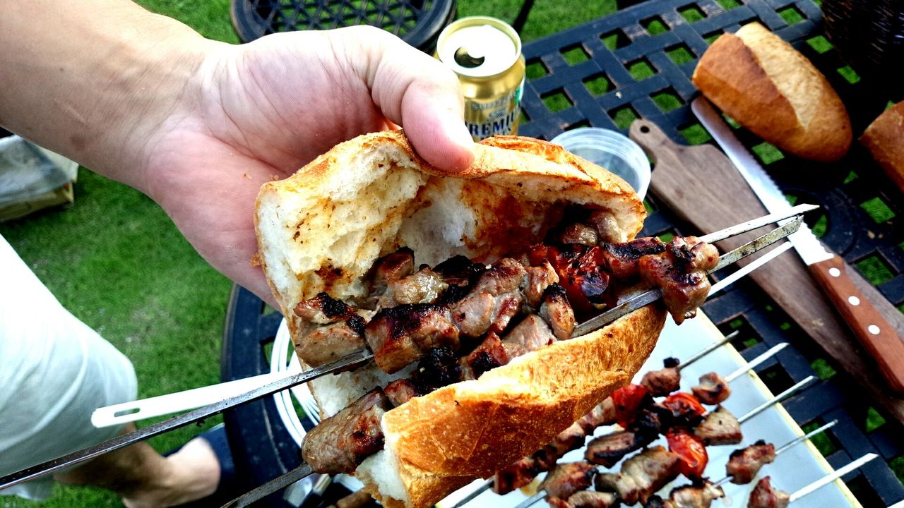 ケバブバーベキュー Salon Kanako Ahmad