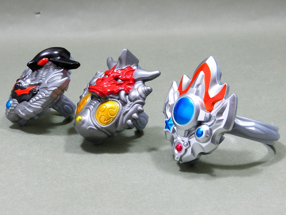 中古開封品 ウルトラマンタイガ DXウルトラマンタイガ 完全なりきりセット BANDAI　バンダイ 中古(未使用・未開封品)DXウルトラマンサーガブレス BANDAAI|DX