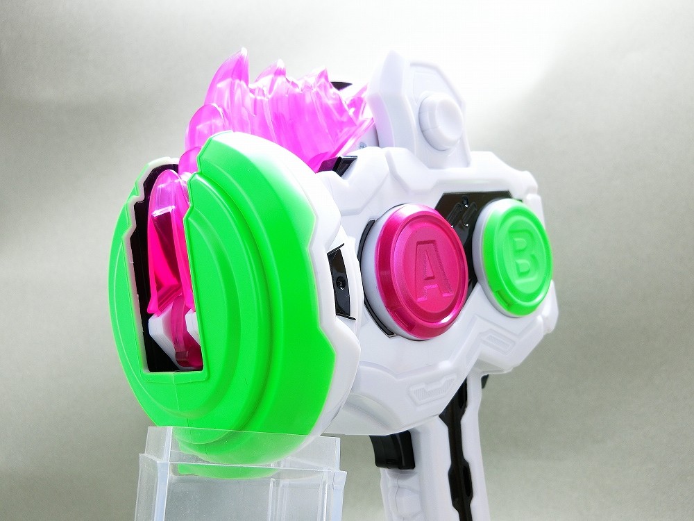 新品☆バンダイ♪ DXゲーマドライバー＋激打撃斬 DXガシャコン