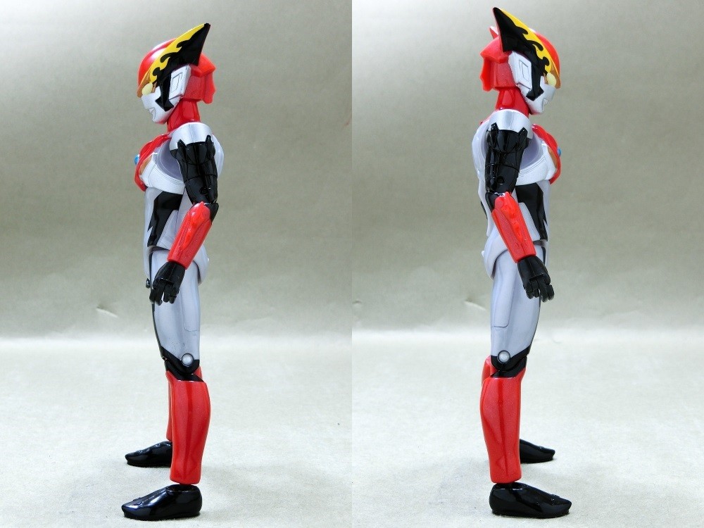 バンダイ ウルトラアクションフィギュア ウルトラマンロッソ