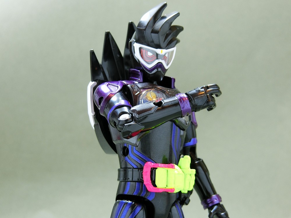 仮面ライダーエグゼイド LVUR04 仮面ライダーゲンム アクションゲーマー 2zzhgl6 Amazon.co.jp: 仮面ライダーエグゼイド LVUR04 仮面ライダーゲン
