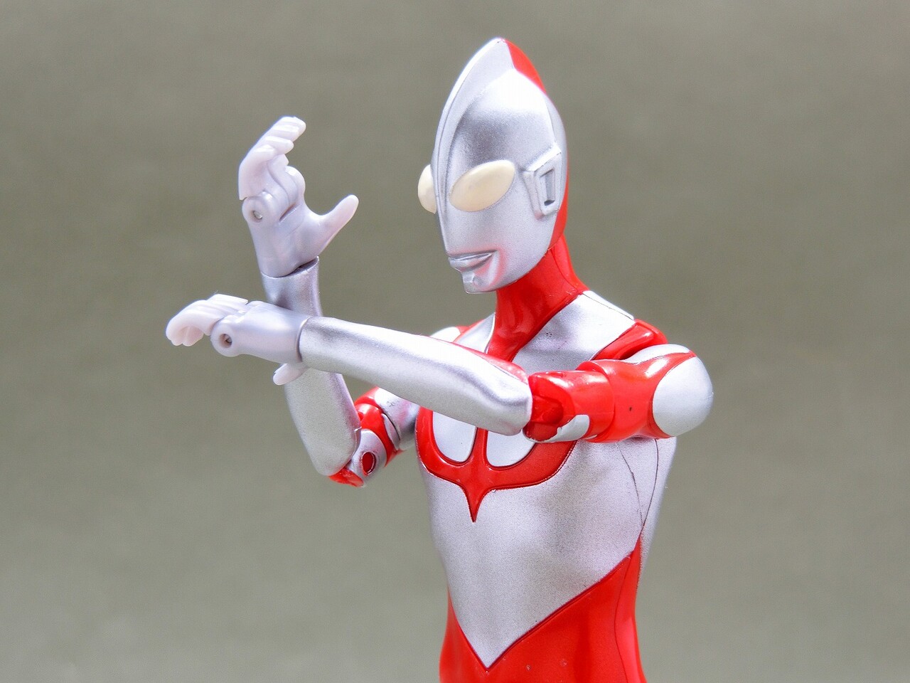 バンダイ ウルトラアクションフィギュア ウルトラマン シン ウルトラマン レビュー 冷やし牛乳やってます