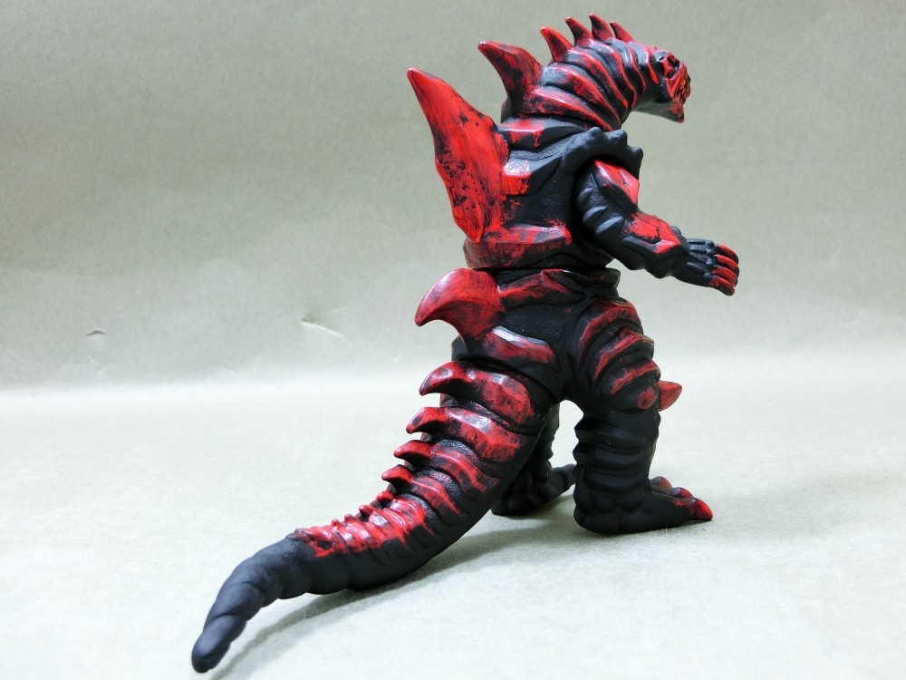 バンダイ ウルトラ怪獣シリーズ ウルトラマンR/B レビュー : 冷やし