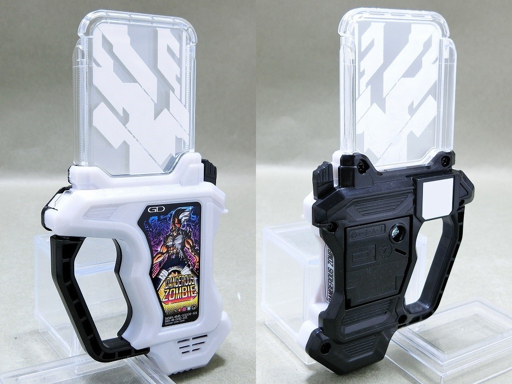 バンダイ DXデンジャラスゾンビガシャット&バグスターバックル