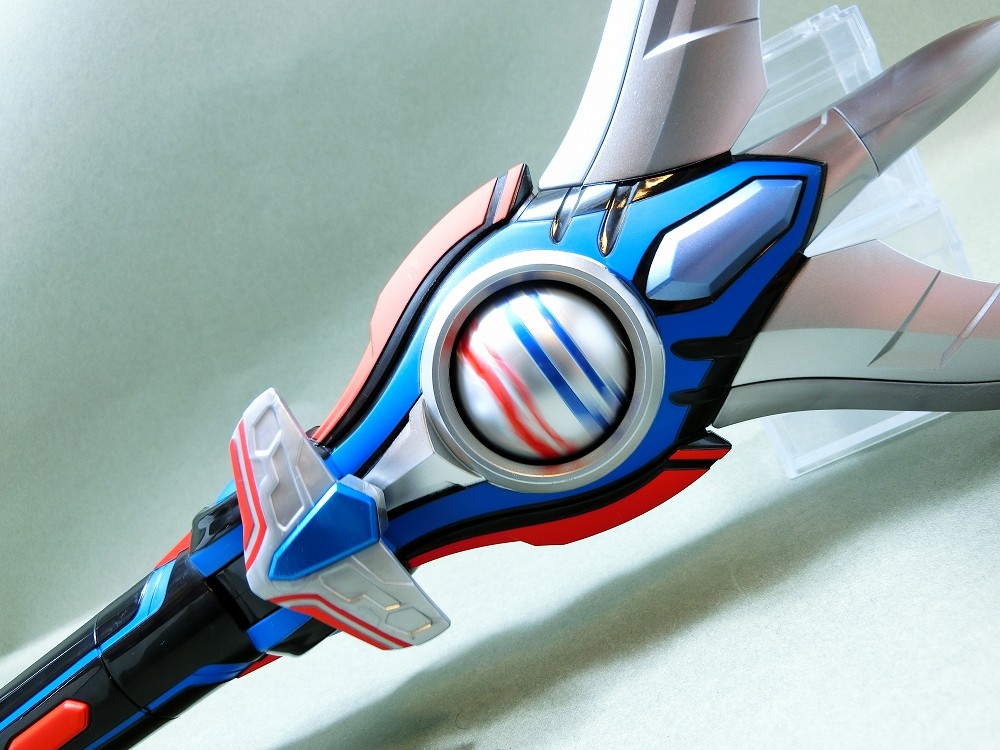 ウルトラマンオーブ』が使う武器「オーブスラッガーランス」が