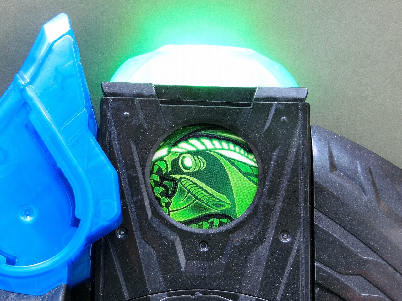 バンダイ Dxウルトラアクセスカード ウルトラメダル セレブロセット レビュー 冷やし牛乳やってます