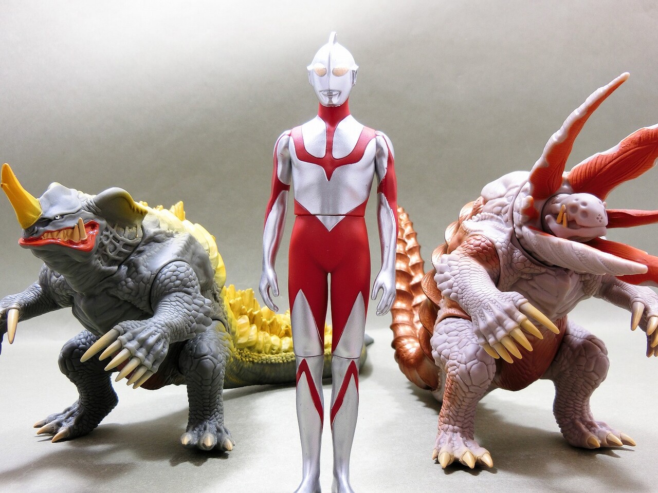 メッセージ ヤフオク! - シンウルトラマン プレミアムバンダイ プレバン になります