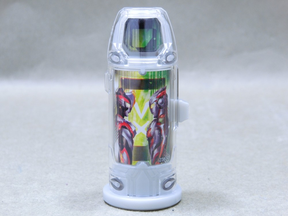 バンダイ DXウルトラゼロアイNEO レビュー : 冷やし牛乳やってます。