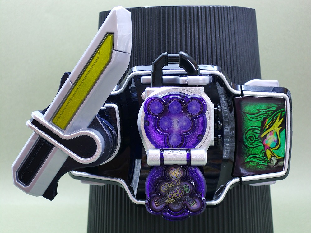 バンダイ DXブドウロックシード 仮面ライダー龍玄セット