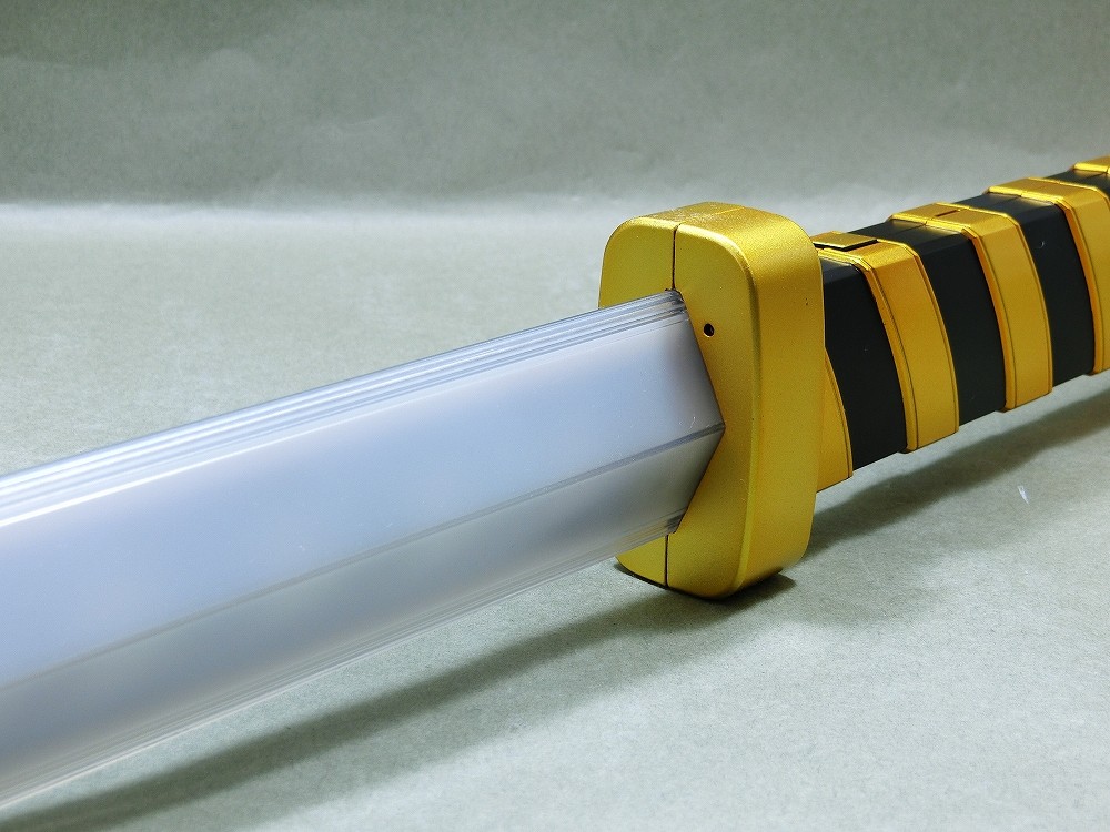 バンダイ Tamashii Lab 宇宙刑事ギャバン レーザーブレード レビュー 冷やし牛乳やってます