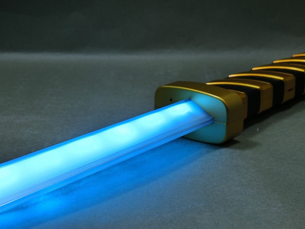 バンダイ Tamashii Lab 宇宙刑事ギャバン レーザーブレード レビュー 冷やし牛乳やってます
