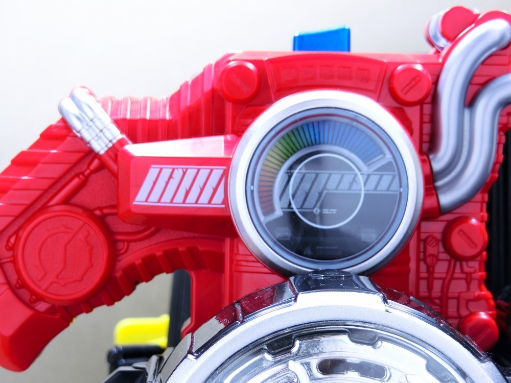 DXハザードトリガー｜仮面ライダーおもちゃウェブ｜バンダイ公式