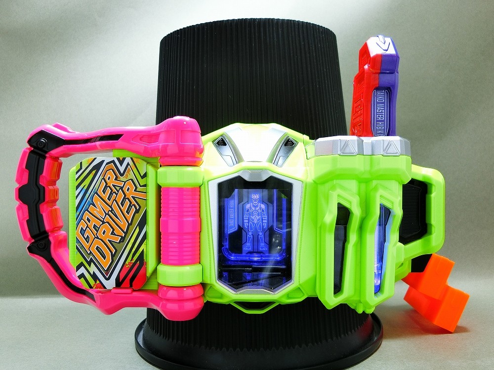 バンダイ DX平成十大レジェンドライダーガシャットセット