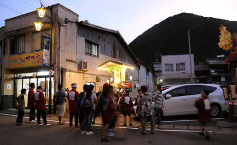 parade_04