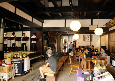 町カフェ演奏