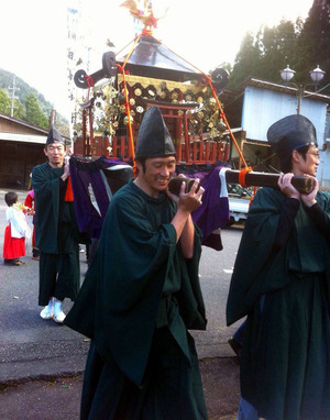 春まつり 奥金山（白山神社）