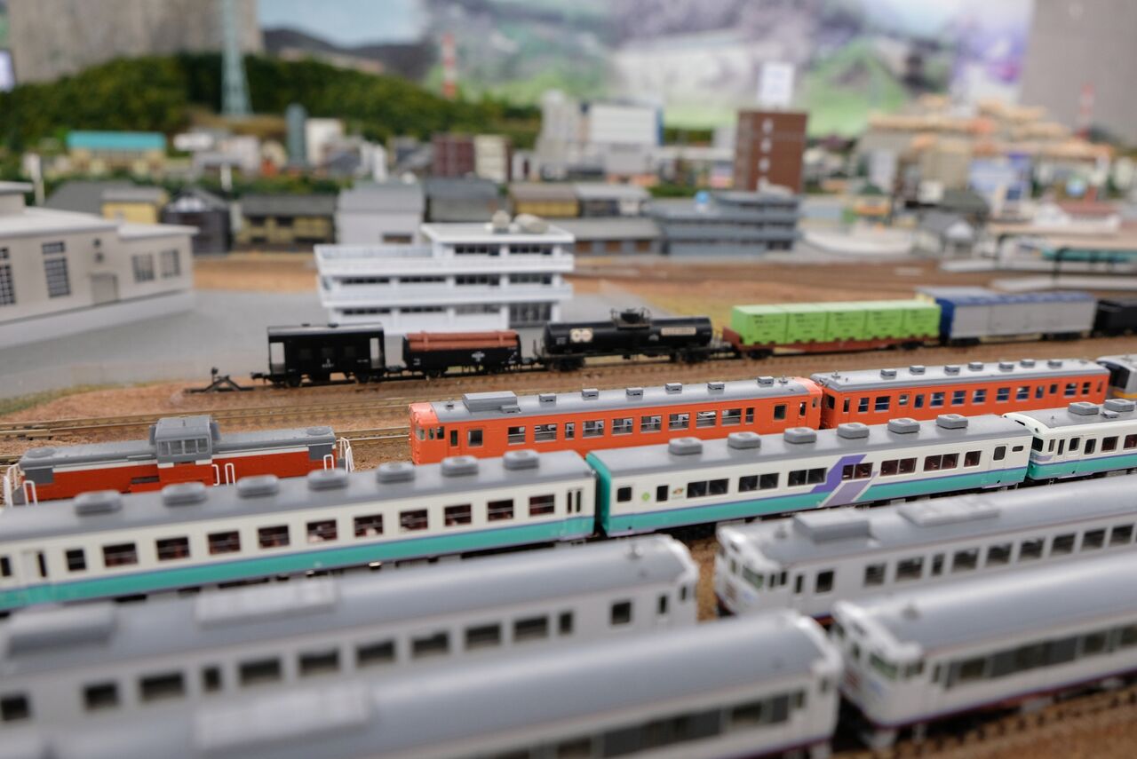 鉄道アトラクションに切符や模型の販売も！『アイーナ・いわて県民情報 
