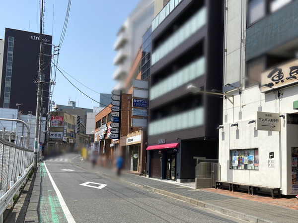 9B84A3E3-F9B3-4303-A240-DD2860175FFA