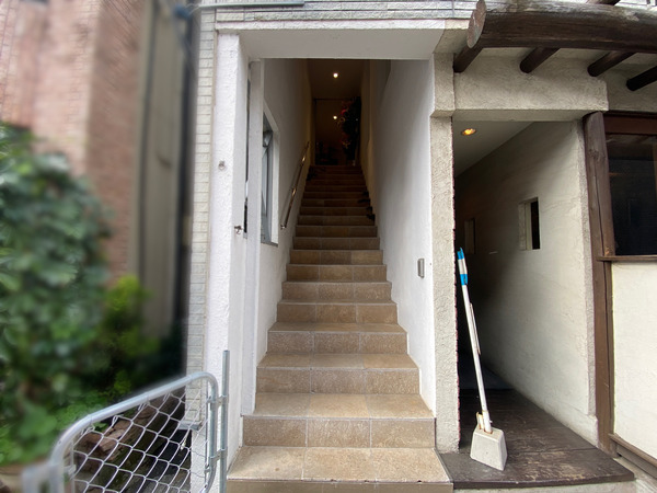 114AFDE7-452C-437A-8526-6EE1A7D31E5C