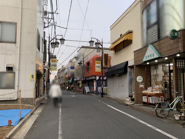 9F53EF44-1BB5-4979-B339-0A29B50638E2_1_201_a