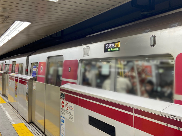98CFEA5C-4592-4042-968A-4B1683F32EA3