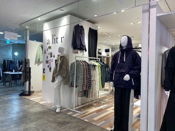 5323F710-80B1-477A-B0F2-9A386756BB11