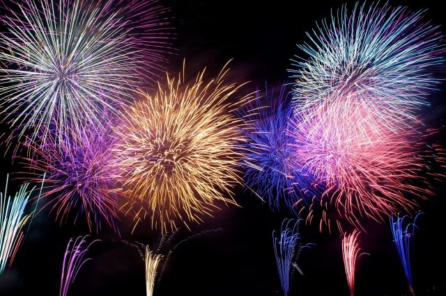 いよいよ明日開催 毎年恒例の花火大会 12 000発の光と音の競演 大豆田本町で 北國花火19 金沢大会 開催 7月27日 金沢デイズ 石川県金沢市の地域情報サイト