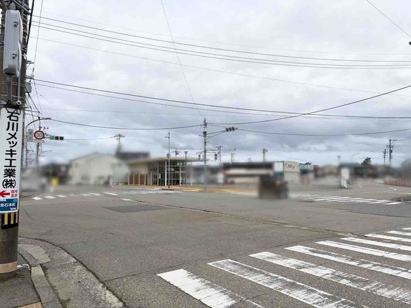 クスリのアオキ金石本町店