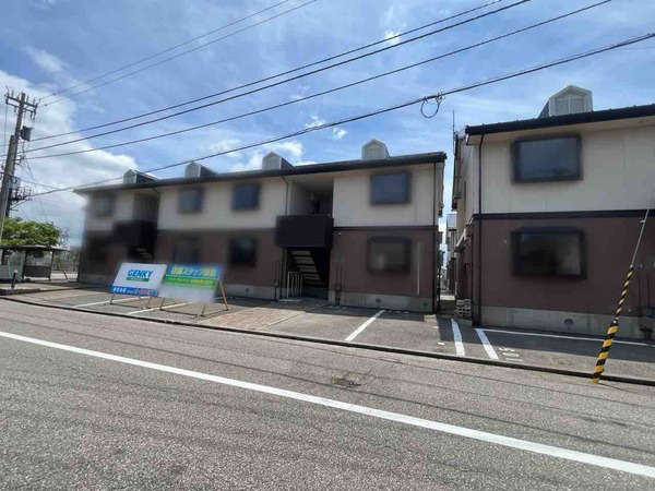 ゲンキー金石北店