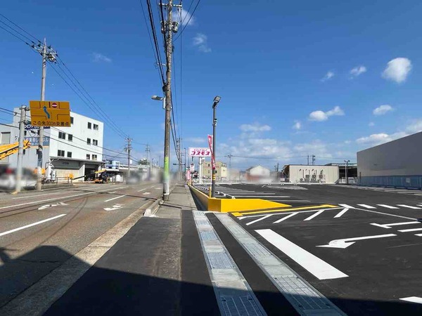ドラッグストアコスモス 近岡店