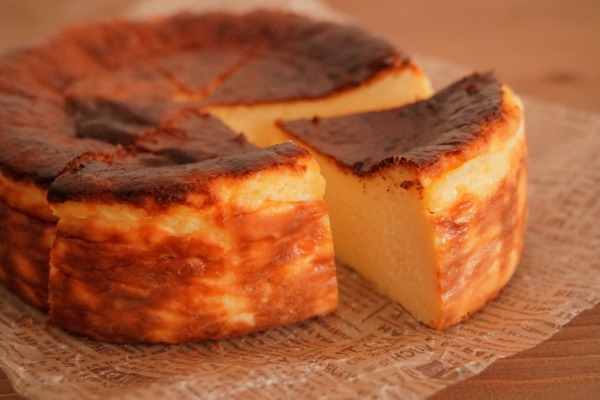 北陸初出店！話題のバスクチーズケーキが期間限定出店！『香林坊大和』にお取り寄せスイーツ『熟成バスクチーズケーキ』出店！8月19日～25日。