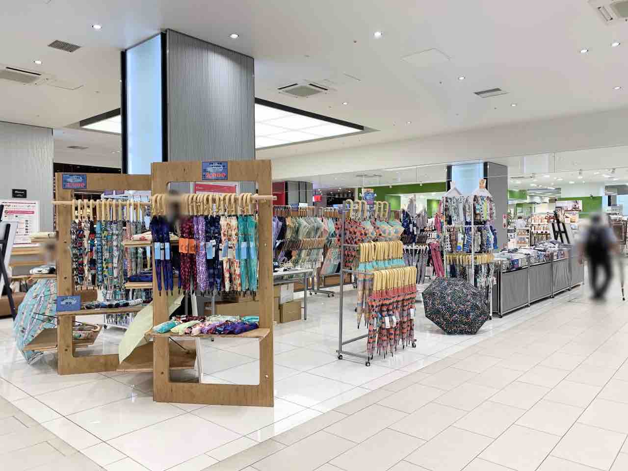 金沢百番街 Rinto リント に傘の専門店 Line Drops ラインドロップス の期間限定ショップがオープンしてる 9月15日まで 金沢デイズ 石川県金沢市の地域情報サイト