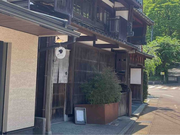 ゲストハウス白