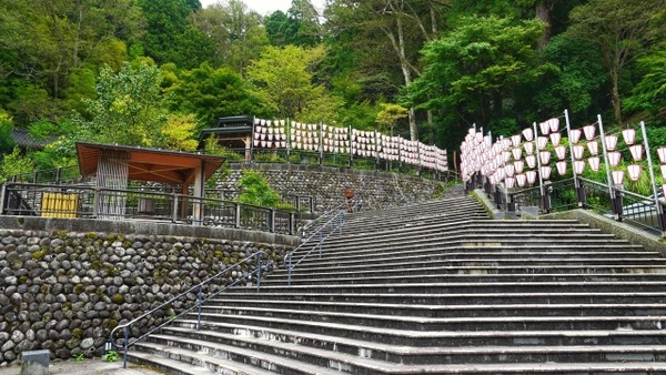 湯涌ぼんぼり祭り