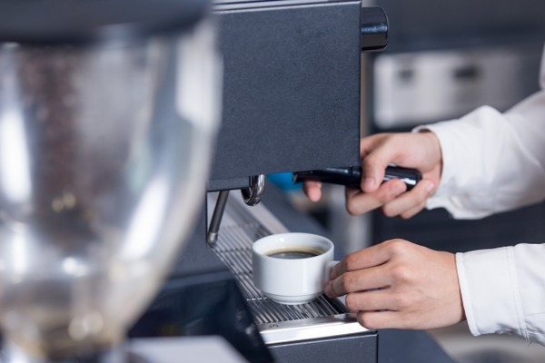 946e3cafeac6558c9ad661e2a558104f_s