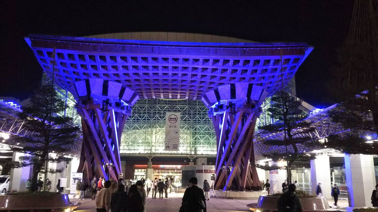 18年3月2日金沢駅鼓門のライトアップ 金沢検定取得タクシードライバーの金沢観光と乗務日記