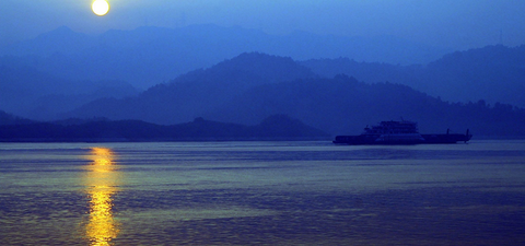 三峡 巫山十二峰001