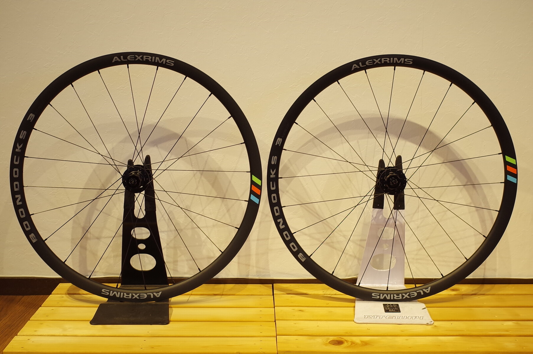 エントリーグラベルのカスタムに ALEXRIMS BOONDOKS 3 : K&M エントリーグラベルのカスタムに ALEXRIMS BOONDOKS 3 : K&M