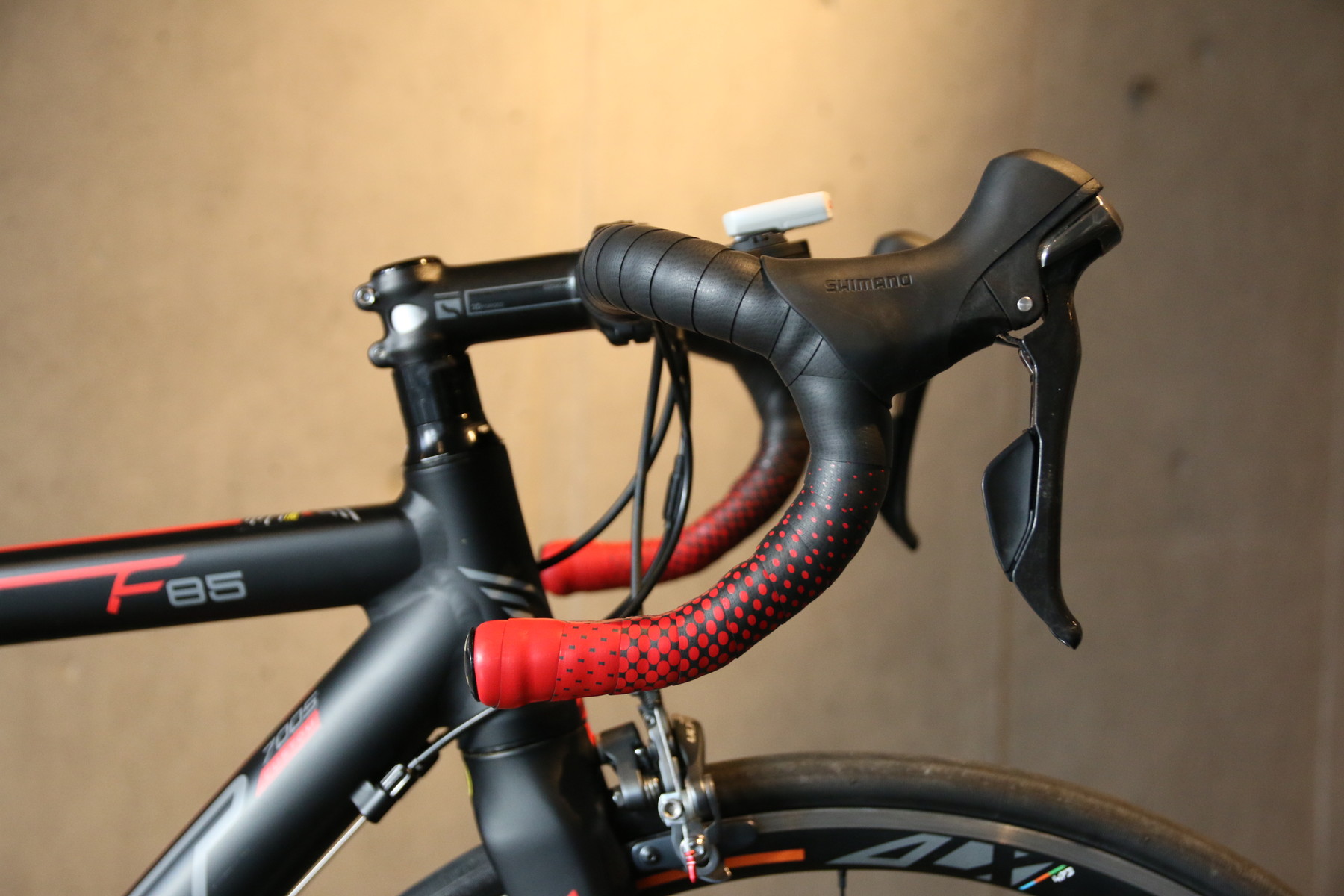 FELT F85 コンポーネント組み換えで快適さアップ : K&M CYCLE BLOG