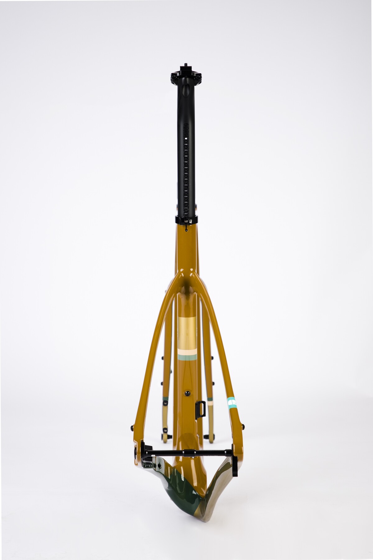 CHAPTER2 AOに砂漠イメージの