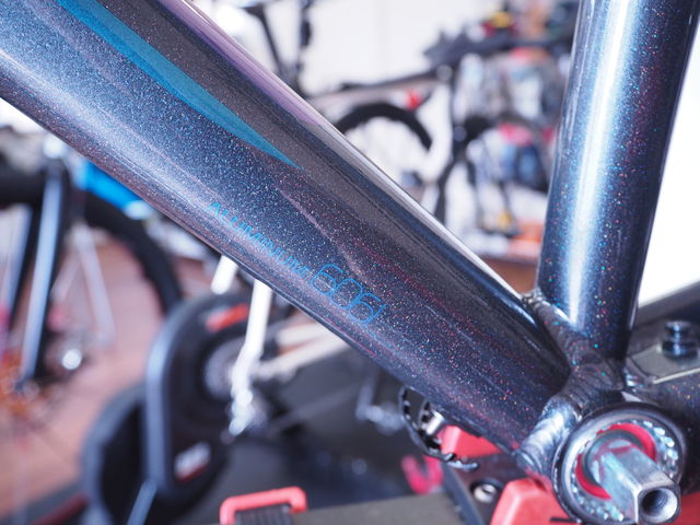 自転車キズ 超簡単】コンポーネントについた傷を目立たなくする方法