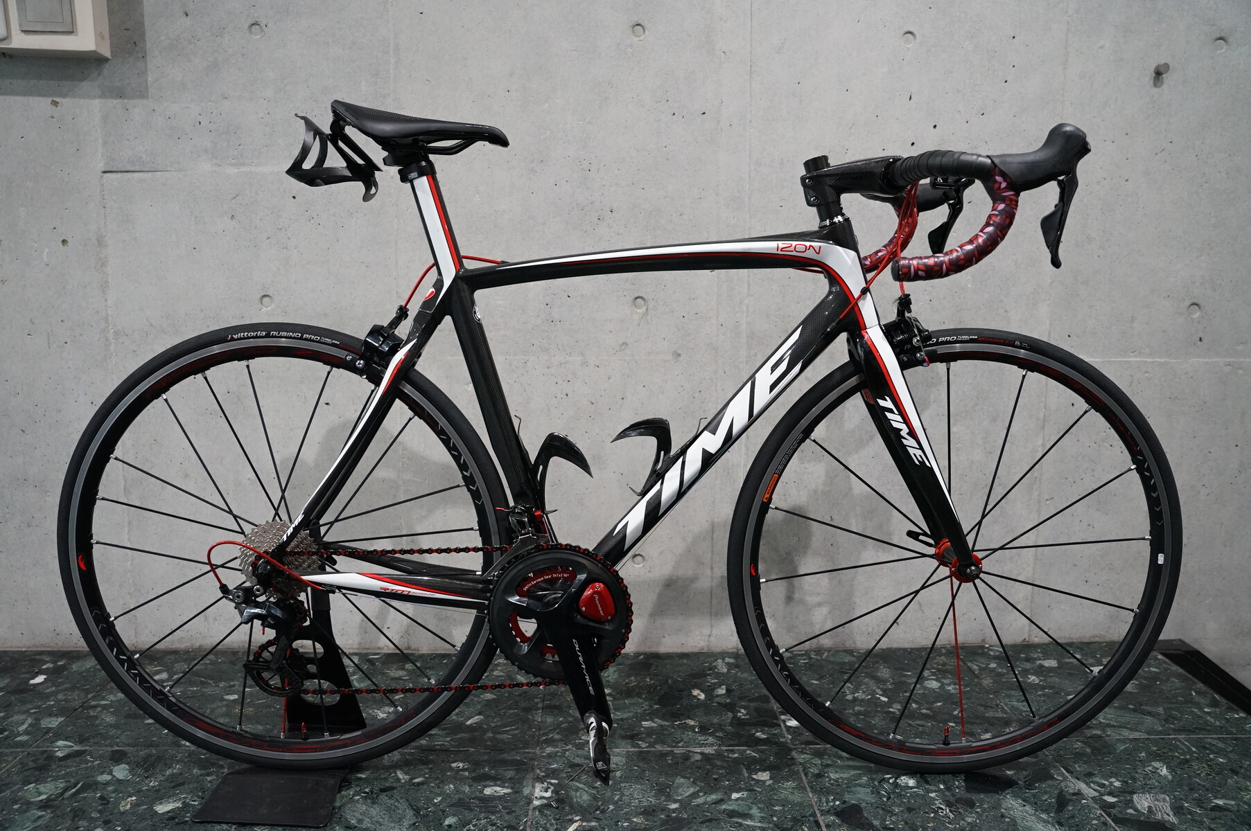 赤 を最大限に活かしたこだわりコーディネート Time Izon カスタム K M Cycle Blog 赤 を最大限に活かしたこだわりコーディネート Time Izon カスタム K M Cycle Blog