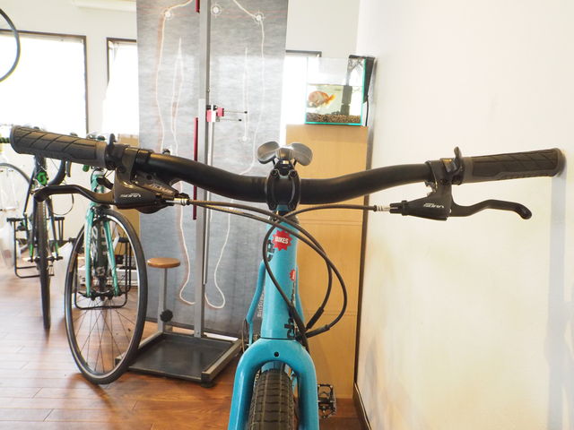 グラベルロードをフラットバー化。charge bikes PLUG.3カスタム : K&M