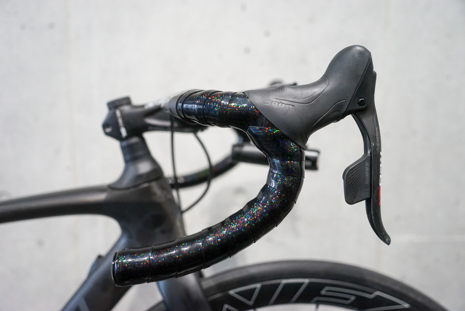 リムの資産をディスクフレームへ SPECIALIZED Roubaixカスタム リムの資産をディスクフレームへ SPECIALIZED Roubaixカスタム