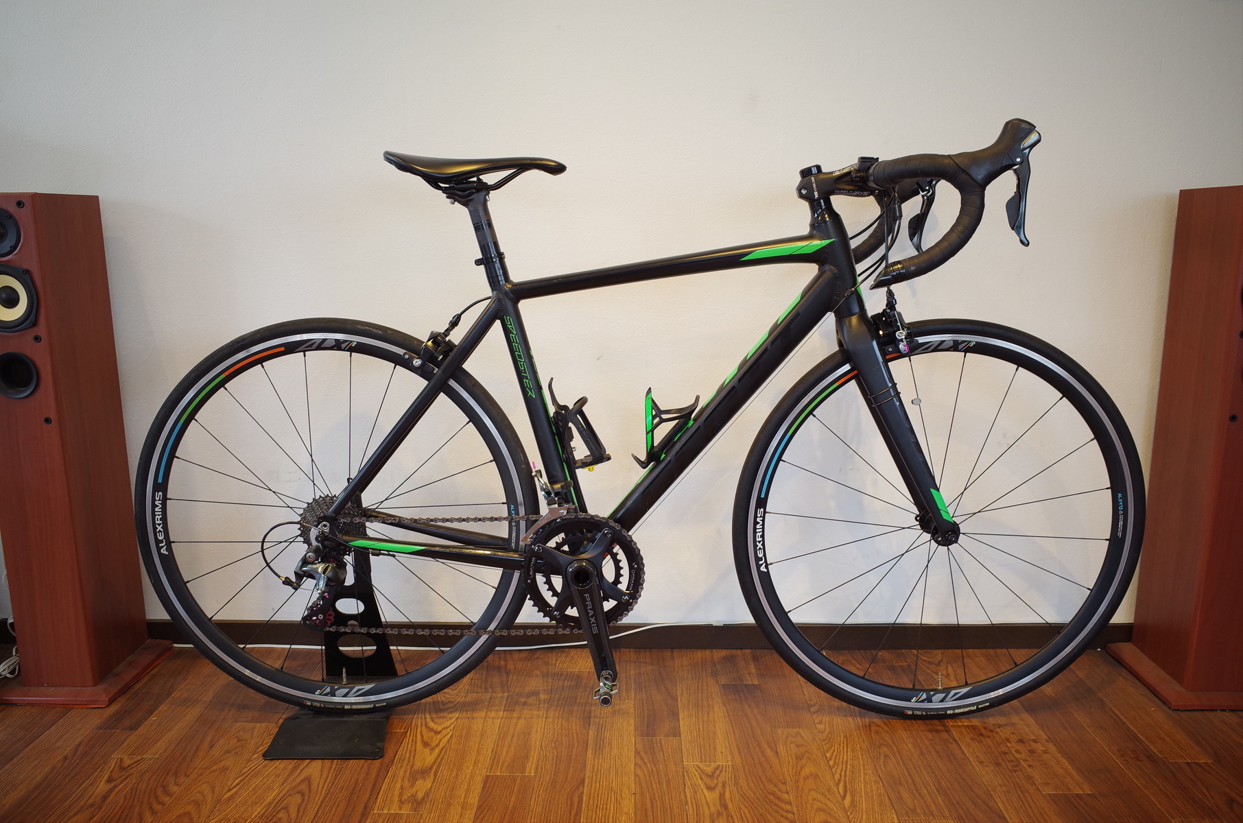 PRAXISWORKS ZAYANTEカーボンクランク : K&M CYCLE BLOG PRAXISWORKS ZAYANTEカーボンクランク : K&M CYCLE BLOG